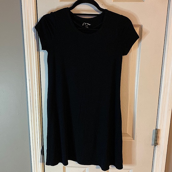 Little black dress - Picture 1 of 2